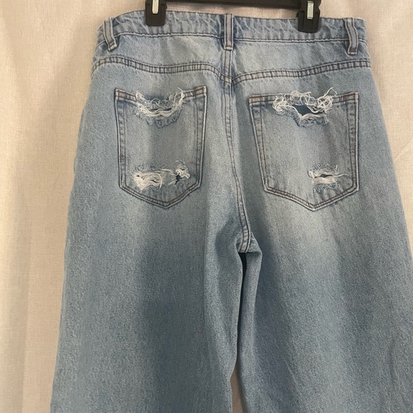 Bridge by gly High-Rise Light Blue Distressed Wide-Leg Jeans - Picture 5 of 6